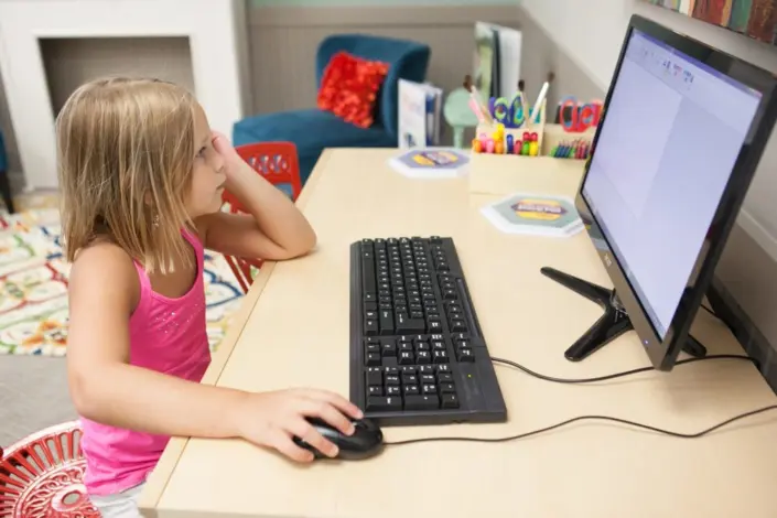 Ch-Disc-Cen-MTP-6862 Children’s Discovery Center computer learning